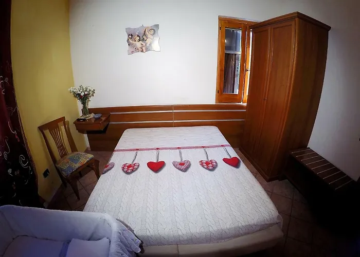 A Do' Cumparone Alojamento de Acomodação e Pequeno-almoço 3*