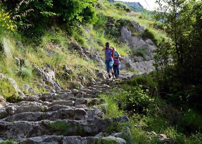 A Do' Cumparone Alojamento de Acomodação e Pequeno-almoço 3*